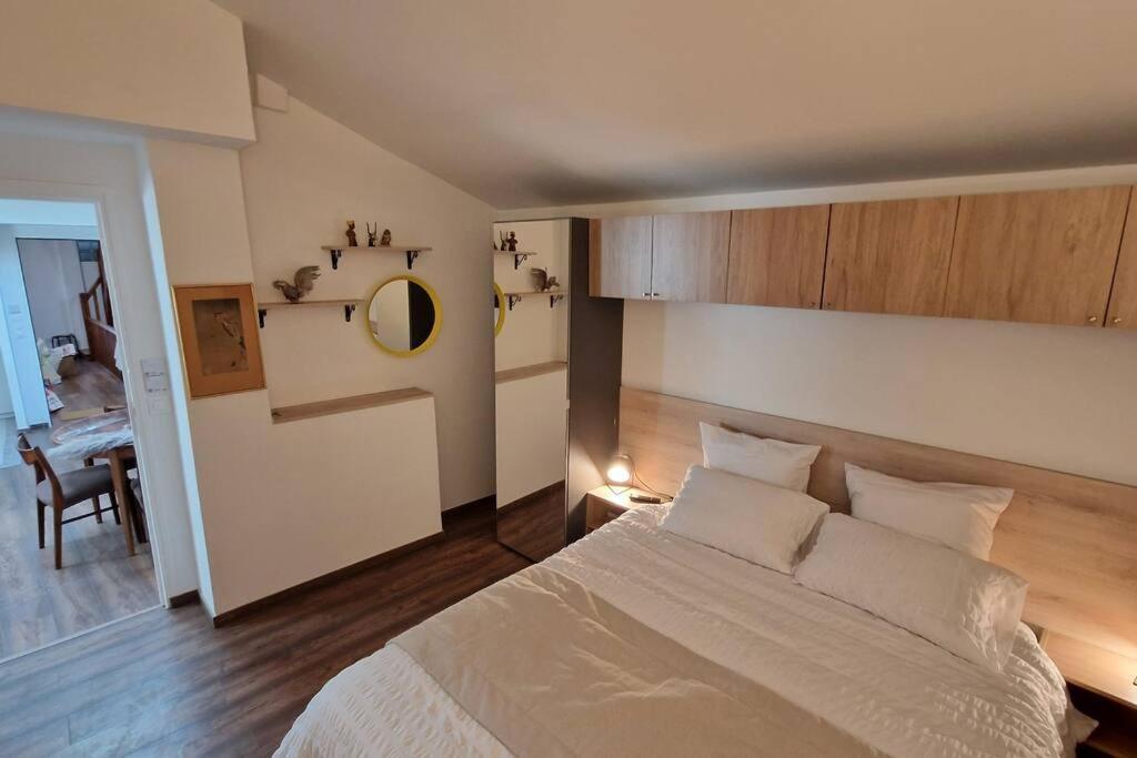 Ferienwohnung L'Hirondelle Château-Thierry Exterior foto